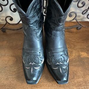 Women’s Ariat Black Embroidered Western Cowboy Boots
